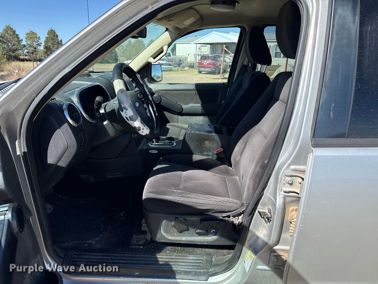image for item FB6772 2010 Ford Explorer XLT SUV