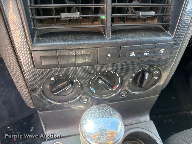 image for item FB6772 2010 Ford Explorer XLT SUV