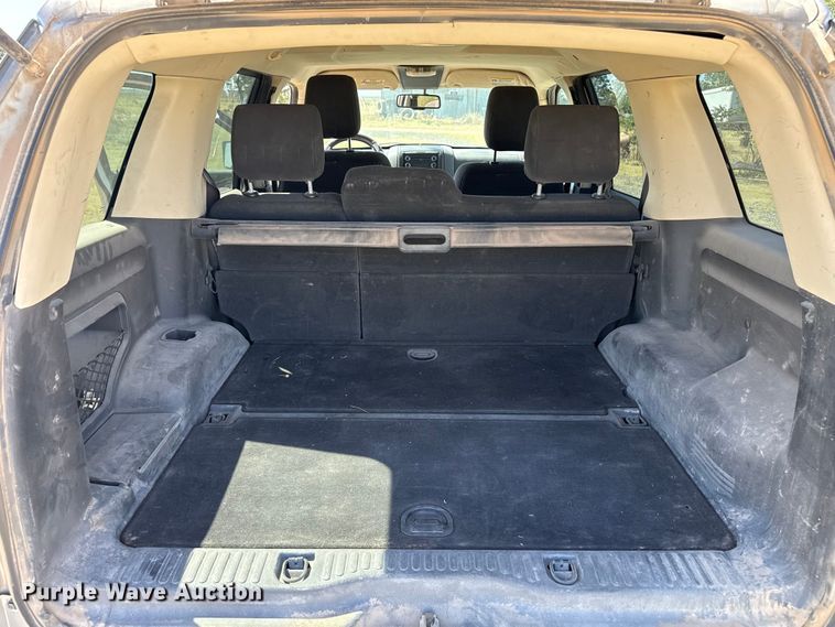 image for item FB6772 2010 Ford Explorer XLT SUV