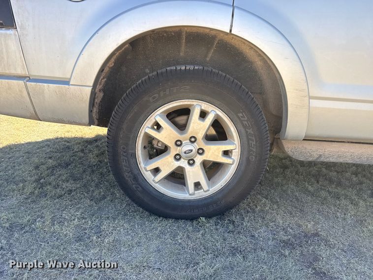 image for item FB6772 2010 Ford Explorer XLT SUV