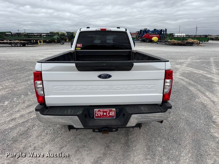 image for item FB6781 2020 Ford F250 Super Duty Crew Cab pickup truck