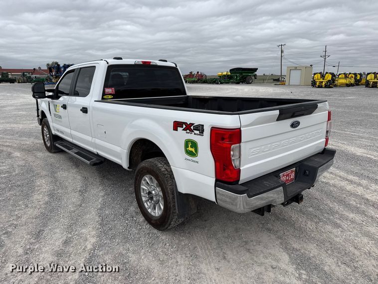 image for item FB6781 2020 Ford F250 Super Duty Crew Cab pickup truck