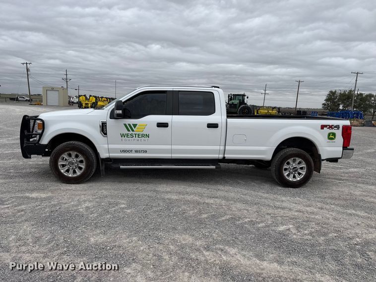 image for item FB6781 2020 Ford F250 Super Duty Crew Cab pickup truck