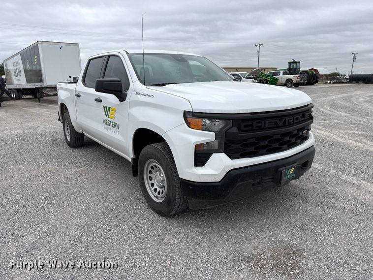 image for item FB6782 2022 Chevrolet Silverado 1500 Crew Cab pickup truck