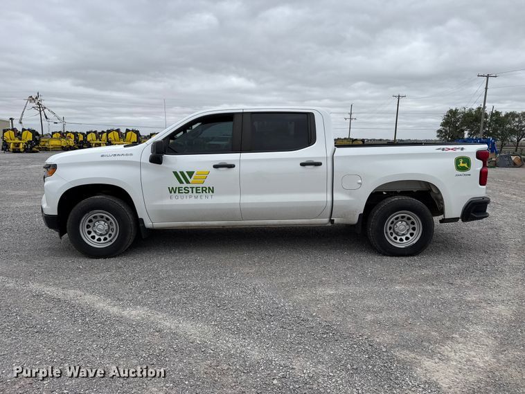 image for item FB6782 2022 Chevrolet Silverado 1500 Crew Cab pickup truck