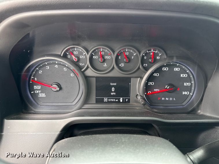 image for item FB6782 2022 Chevrolet Silverado 1500 Crew Cab pickup truck