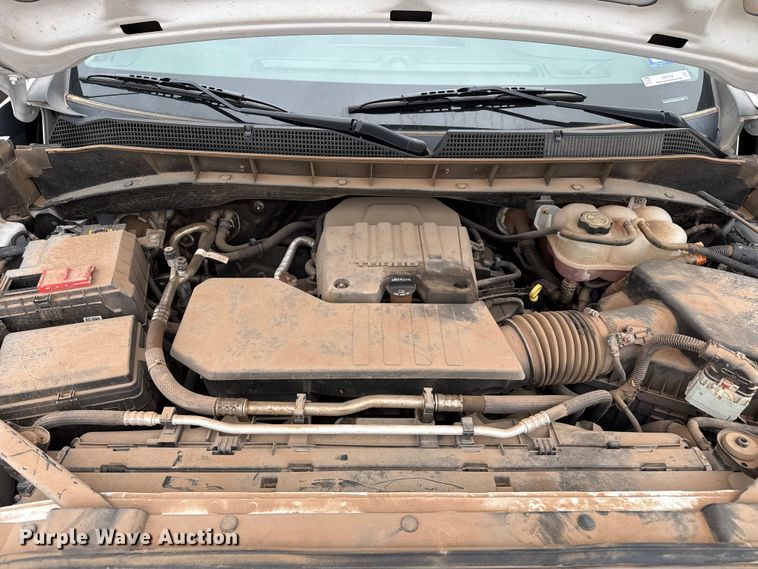 image for item FB6782 2022 Chevrolet Silverado 1500 Crew Cab pickup truck