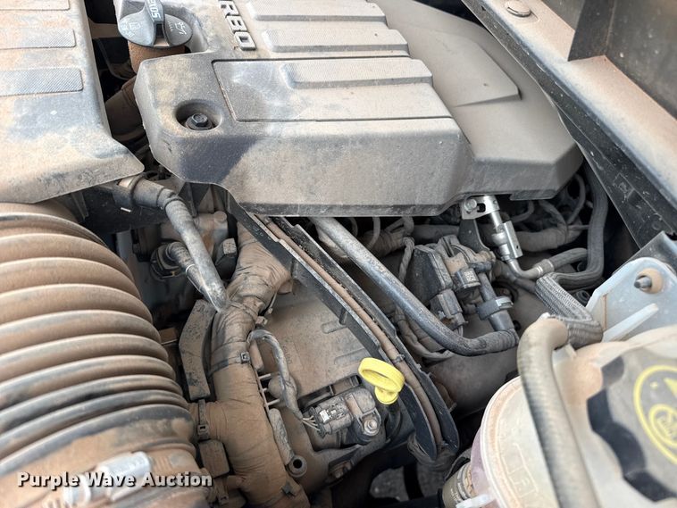 image for item FB6782 2022 Chevrolet Silverado 1500 Crew Cab pickup truck