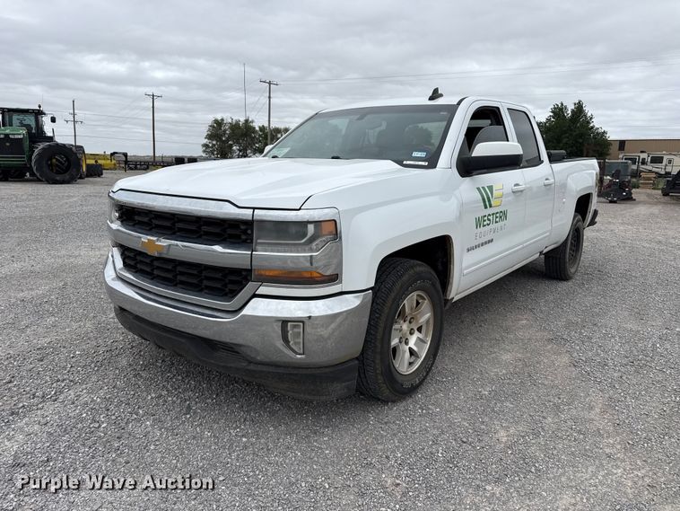 image for item FB6783 2017 Chevrolet Silverado 1500 Crew Cab pickup truck