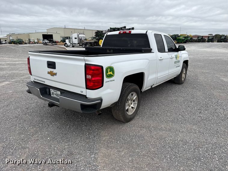 image for item FB6783 2017 Chevrolet Silverado 1500 Crew Cab pickup truck