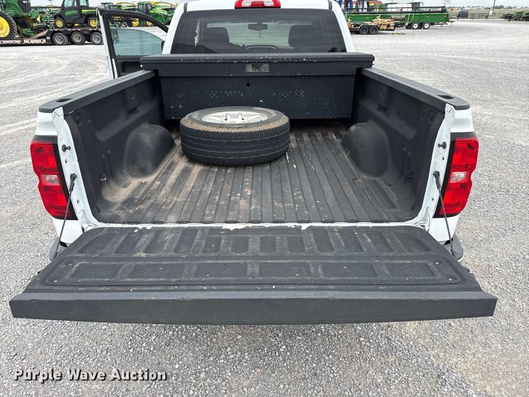image for item FB6783 2017 Chevrolet Silverado 1500 Crew Cab pickup truck