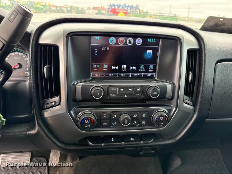 image for item FB6783 2017 Chevrolet Silverado 1500 Crew Cab pickup truck