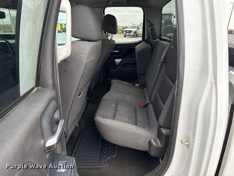 image for item FB6783 2017 Chevrolet Silverado 1500 Crew Cab pickup truck