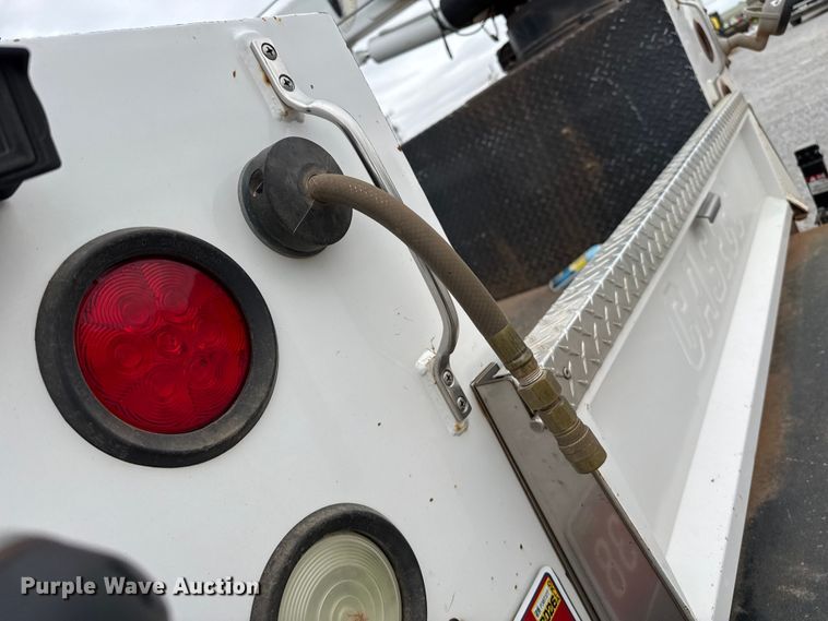 image for item FB6784 2015 Ford F350 Super Duty utility bed pickup truck