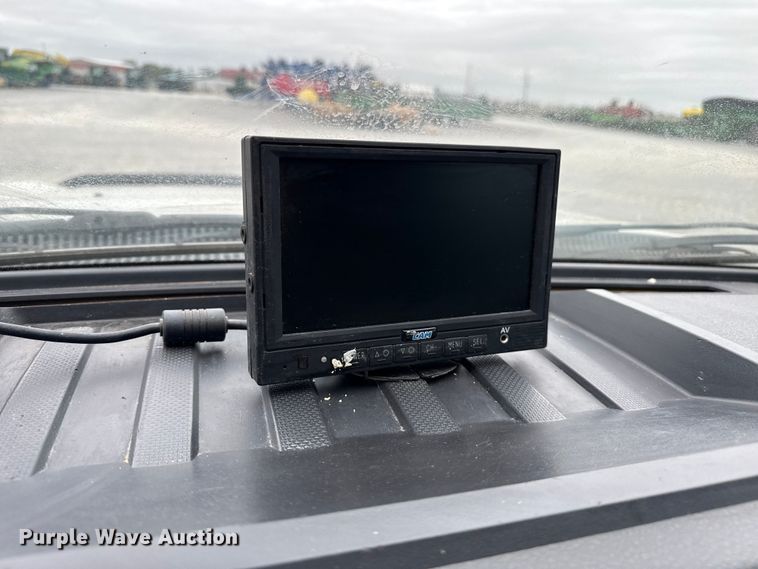 image for item FB6784 2015 Ford F350 Super Duty utility bed pickup truck