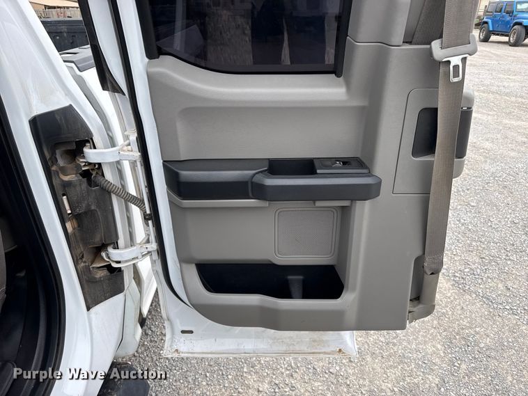 image for item FB6785 2019 Ford F150 Ext. Cab pickup truck