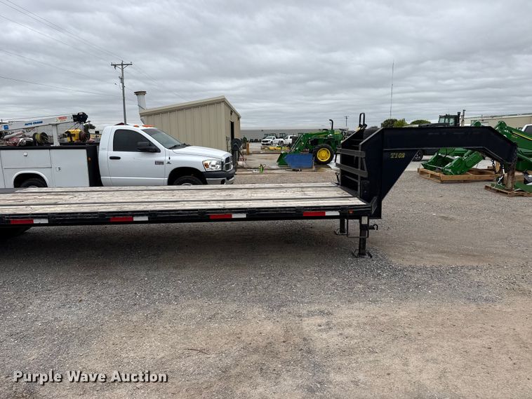 image for item FB6787 2009 Pro-Trak equipment trailer