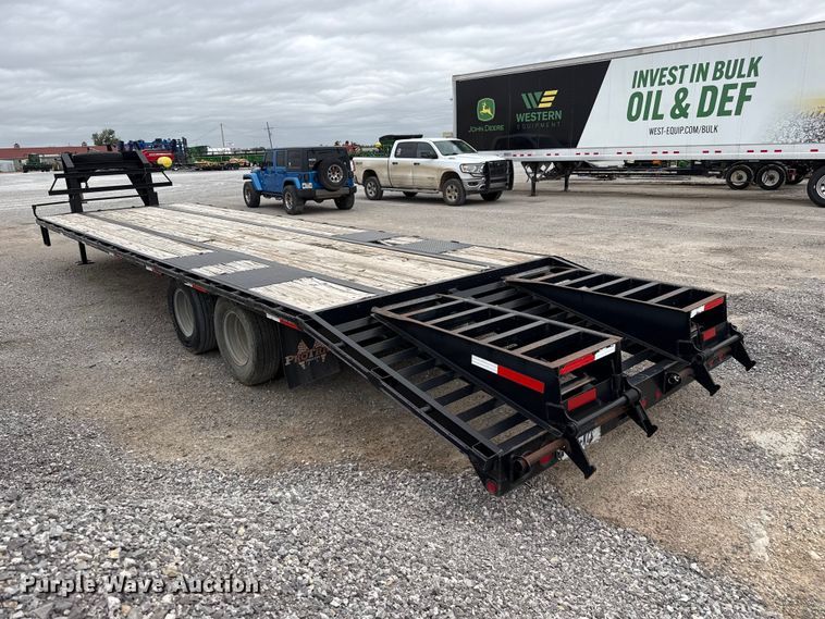image for item FB6787 2009 Pro-Trak equipment trailer
