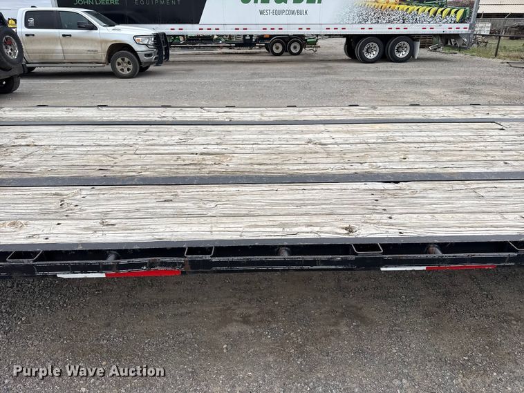 image for item FB6787 2009 Pro-Trak equipment trailer