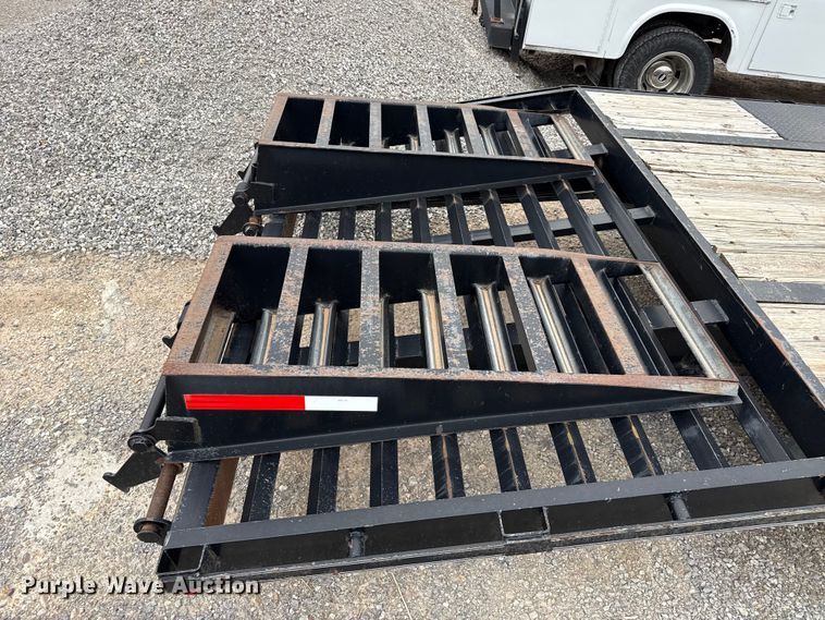 image for item FB6787 2009 Pro-Trak equipment trailer
