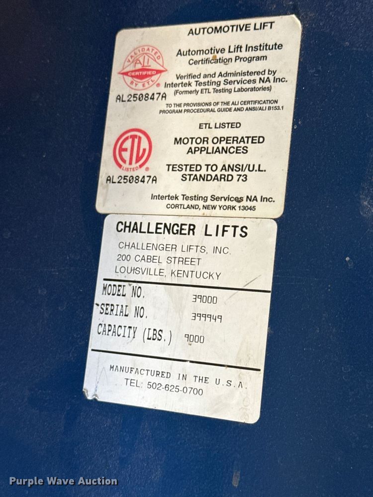 image for item FB6826 Challenger automotive lift
