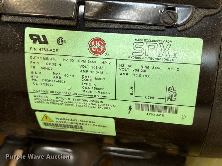 image for item FB6827 Rotary automotive lift