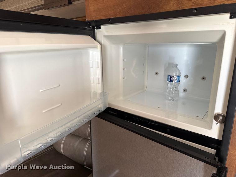 image for item FB6828 2016 Keystone Springdale SG278 camper
