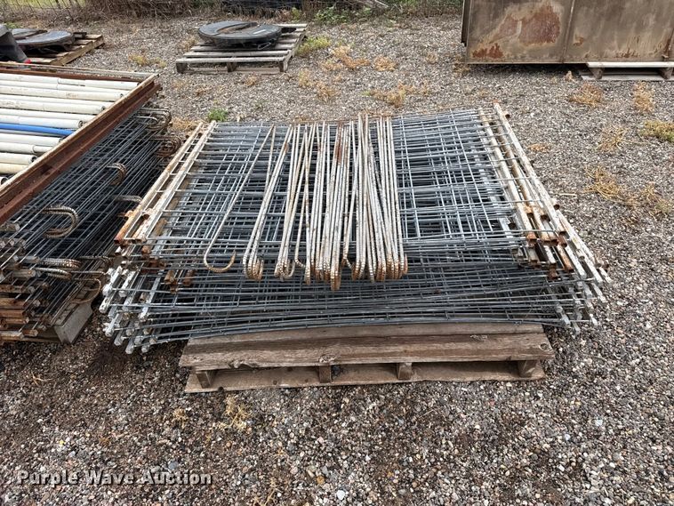 image for item FB6831 (79) sheep weening panels