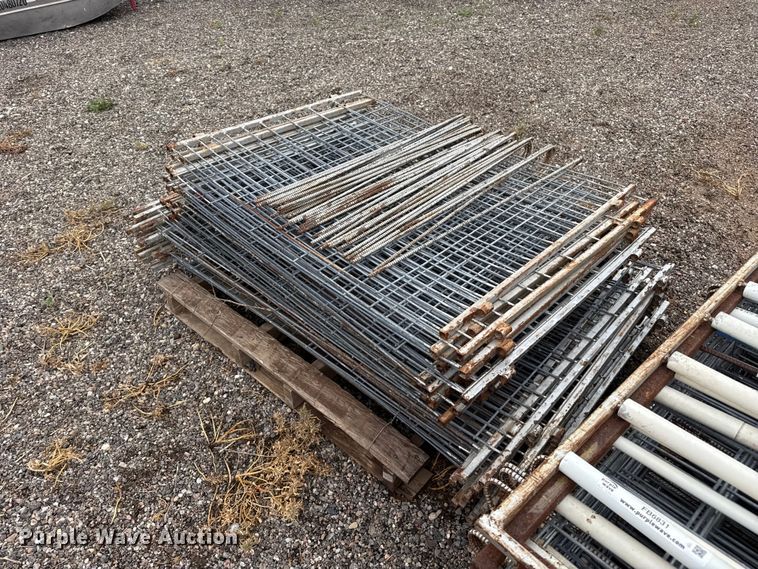 image for item FB6831 (79) sheep weening panels
