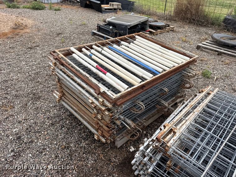 image for item FB6831 (79) sheep weening panels
