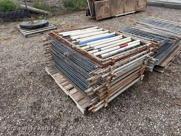 image for item FB6831 (79) sheep weening panels