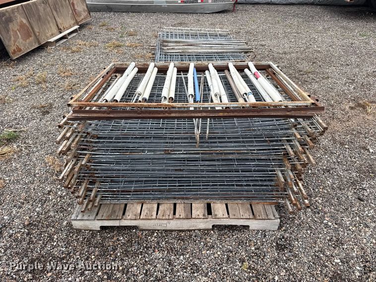 image for item FB6831 (79) sheep weening panels