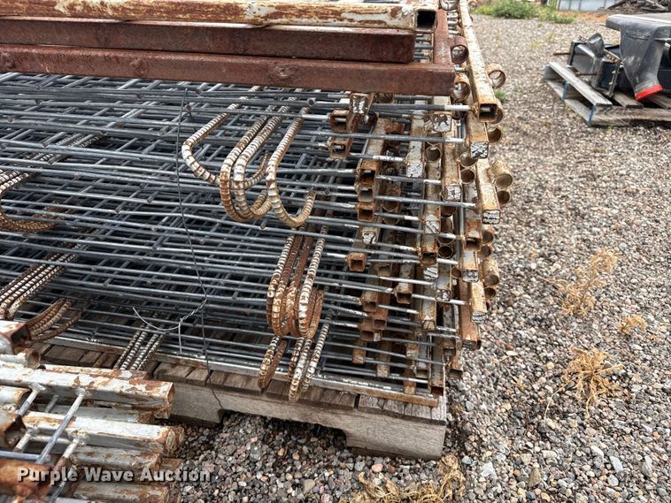 image for item FB6831 (79) sheep weening panels