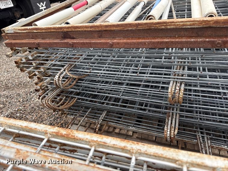 image for item FB6831 (79) sheep weening panels