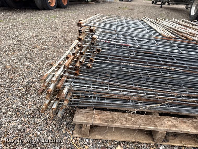 image for item FB6831 (79) sheep weening panels