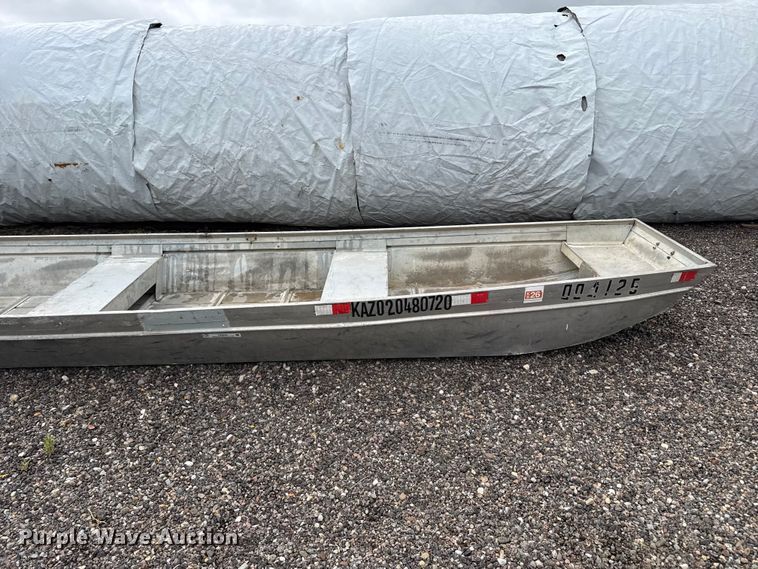 image for item FB6833 boat