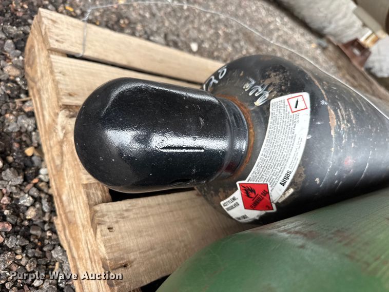 image for item FB6834 (2) welding bottles
