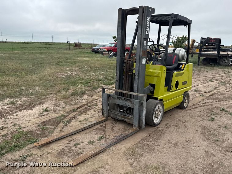 image for item FB6835 Clark GCS20MB forklift