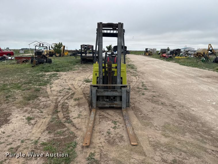 image for item FB6835 Clark GCS20MB forklift