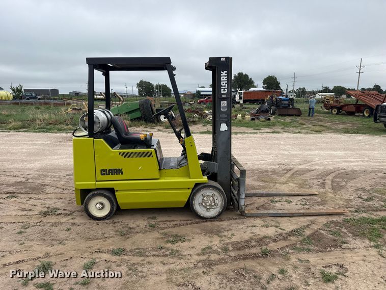 image for item FB6835 Clark GCS20MB forklift