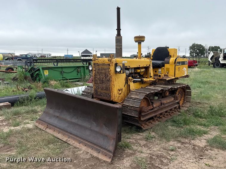 image for item FB6838 International Harvester TD-7 dozer