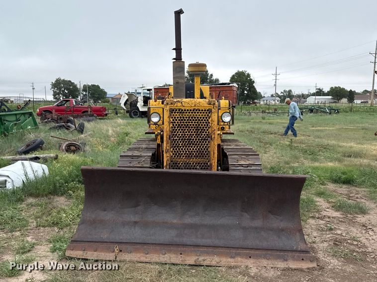 image for item FB6838 International Harvester TD-7 dozer
