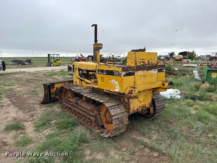 image for item FB6838 International Harvester TD-7 dozer
