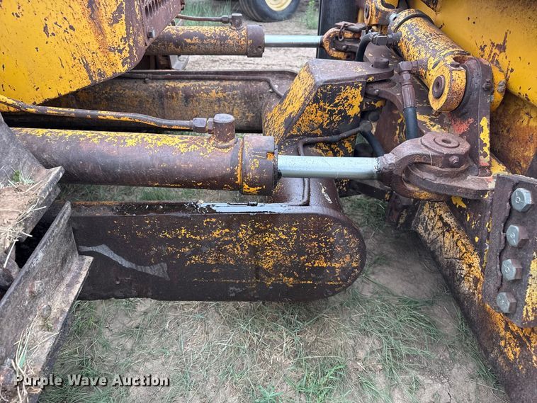 image for item FB6838 International Harvester TD-7 dozer