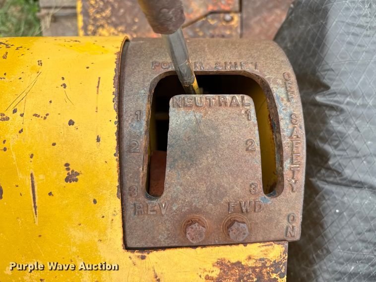 image for item FB6838 International Harvester TD-7 dozer
