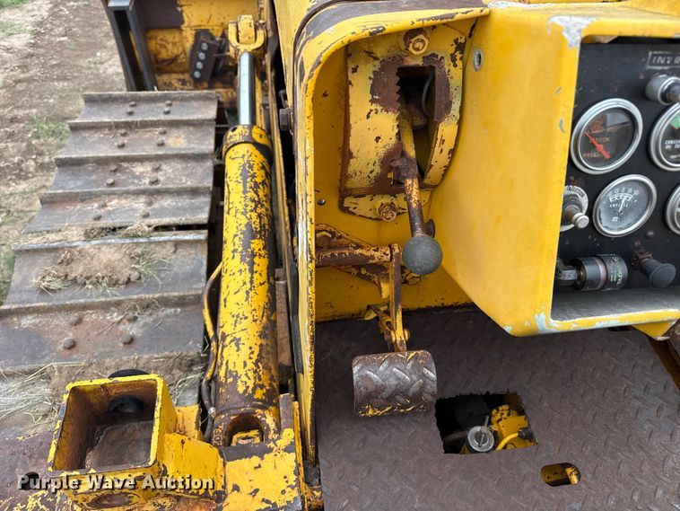 image for item FB6838 International Harvester TD-7 dozer