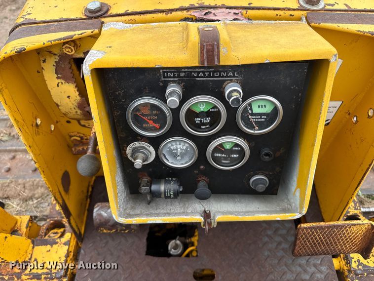 image for item FB6838 International Harvester TD-7 dozer