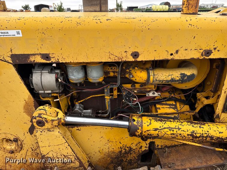 image for item FB6838 International Harvester TD-7 dozer