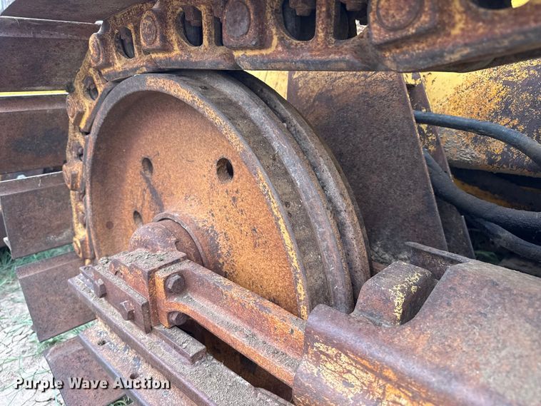 image for item FB6838 International Harvester TD-7 dozer