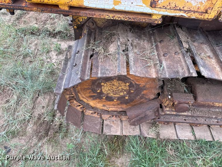 image for item FB6838 International Harvester TD-7 dozer